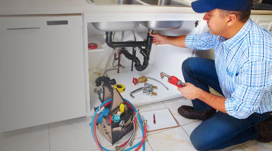 Expert burst pipe repair services in Saint Johns, OH